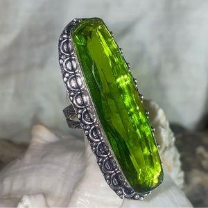 Sale - Exquisite Peridot cabochon vintage elongated ring
